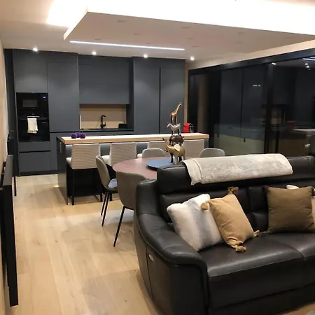 Llac Blau 1 Apartment